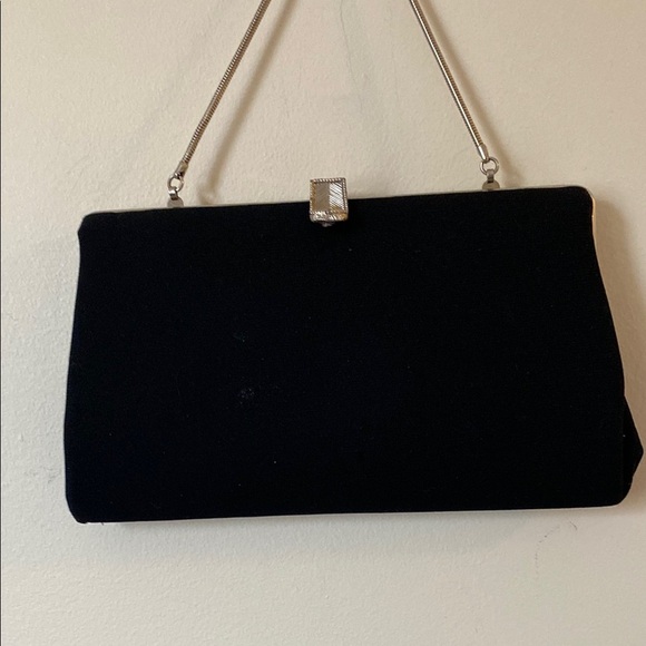 Elegant Black Clutch with Textured Finish and Detachable Chain - Picture 1 of 4